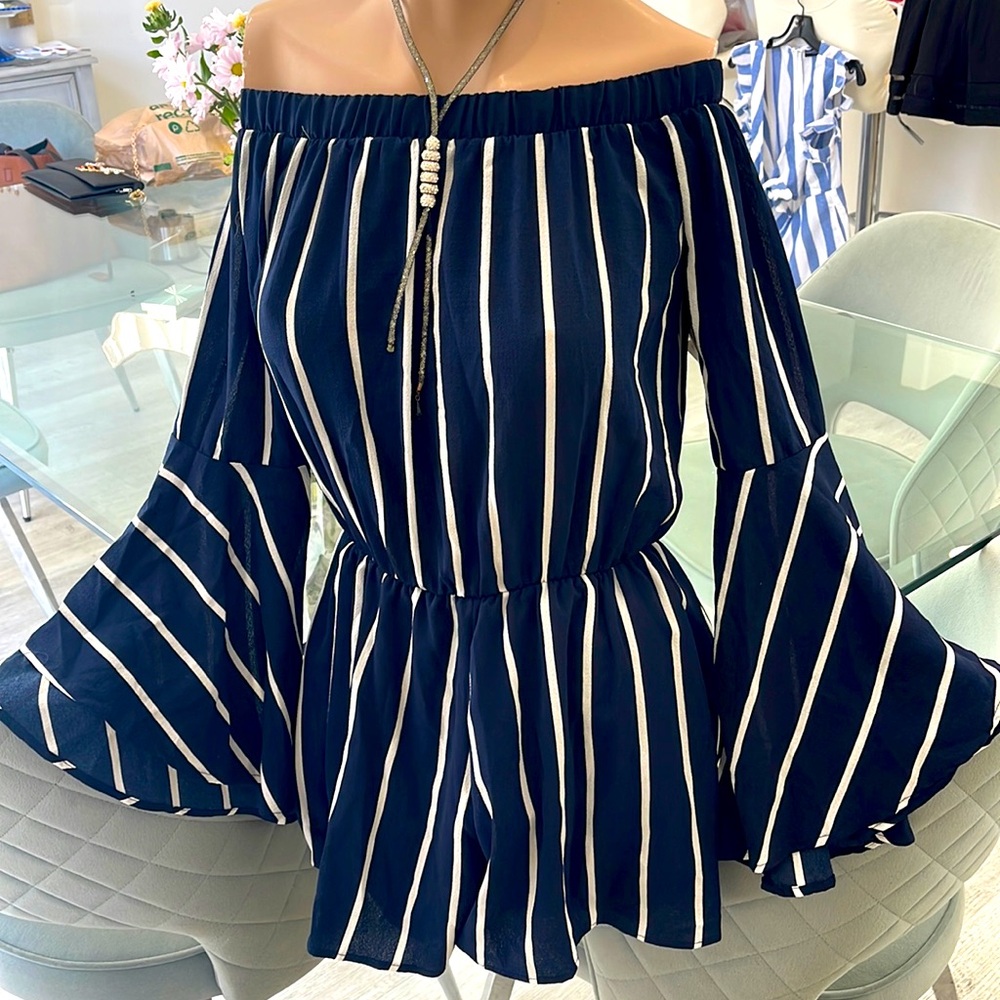 Gorgeous striped romper by viviglam🌹💃🌹💃